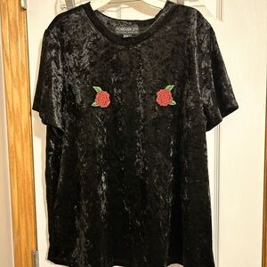 Black velvet embroidered red rose top #gothicvibes forever 21 plus 1x